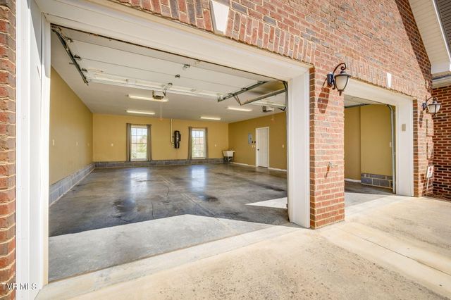 140 Sugarcane Lane, Blountville, TN 37617