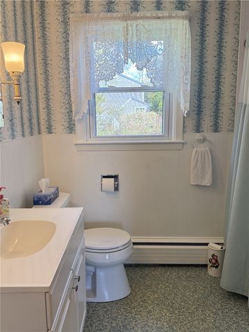 18 John Duggan Road, Tiverton, RI 02878