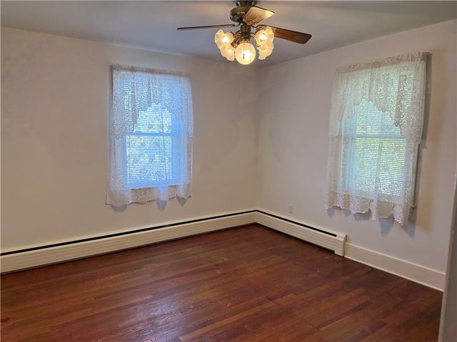 18 John Duggan Road, Tiverton, RI 02878