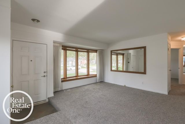 23028 Sanders Street, Saint Clair Shores, MI 48080