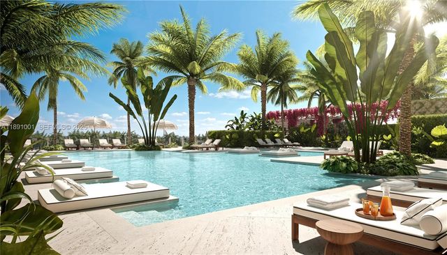 501 Diplomat Pwky 8-F, Hallandale Beach, FL 33009