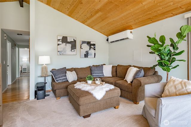 8380 Grouse Crescent Drive, Blaine, WA 98230