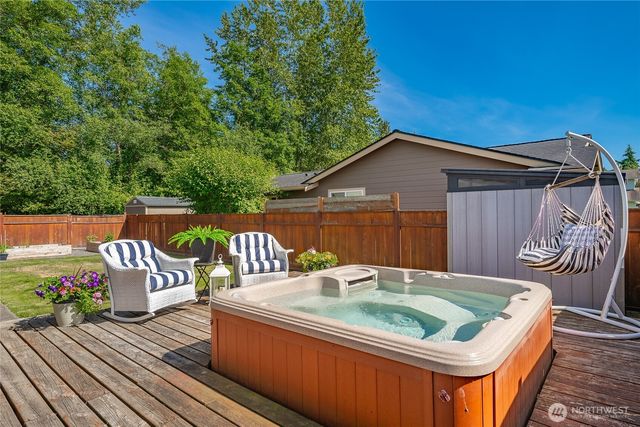 8380 Grouse Crescent Drive, Blaine, WA 98230