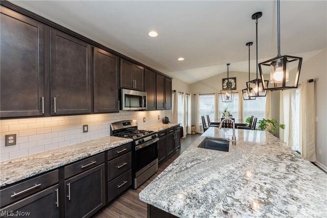 2488 Carlene Avenue SW, Massillon, OH 44647