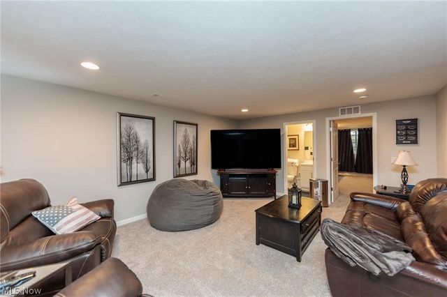 2488 Carlene Avenue SW, Massillon, OH 44647