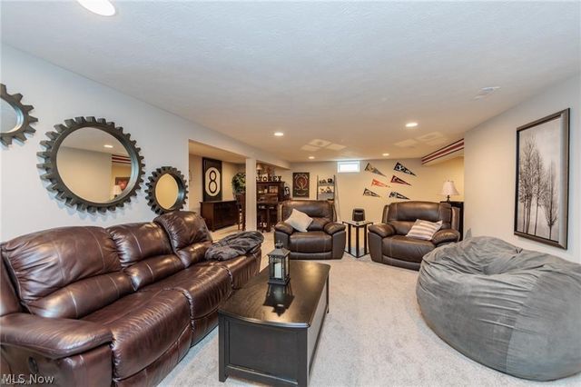 2488 Carlene Avenue SW, Massillon, OH 44647