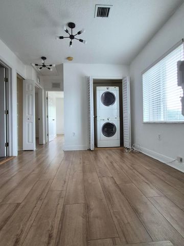 5837 TYLER Street, Hollywood, FL 33021