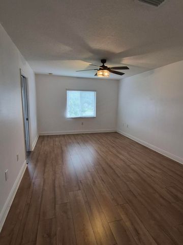 5837 TYLER Street, Hollywood, FL 33021