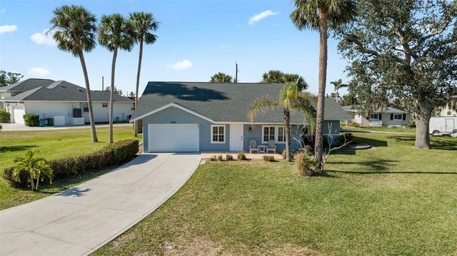 2901 PALM DRIVE, Punta Gorda, FL 33950