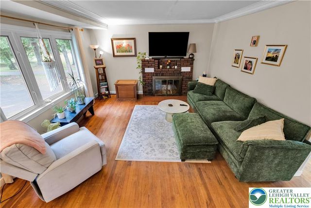 2242 Church Road, Salisbury Twp, PA 18015