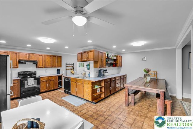 2242 Church Road, Salisbury Twp, PA 18015
