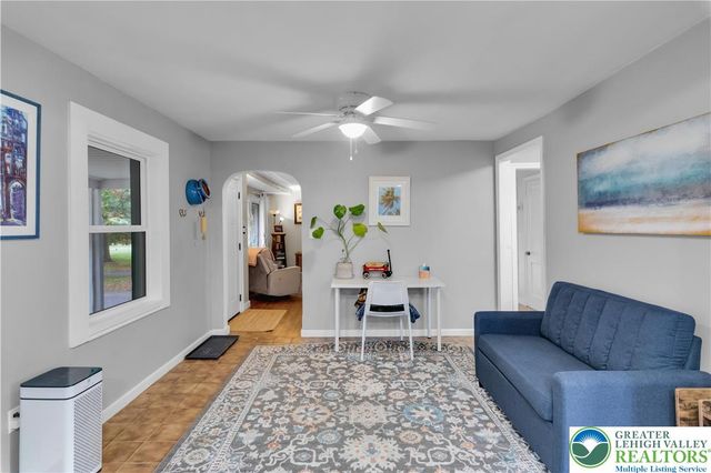 2242 Church Road, Salisbury Twp, PA 18015