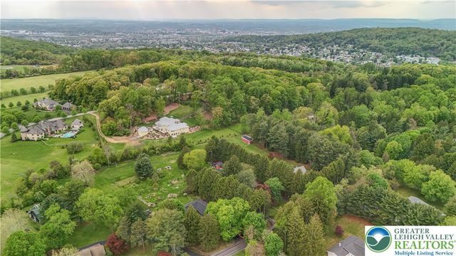 2242 Church Road, Salisbury Twp, PA 18015