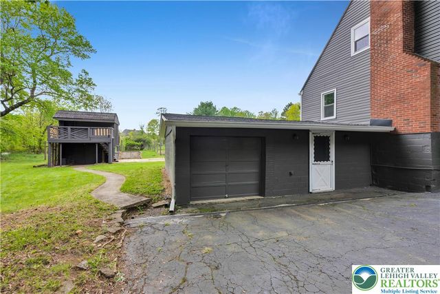 2242 Church Road, Salisbury Twp, PA 18015
