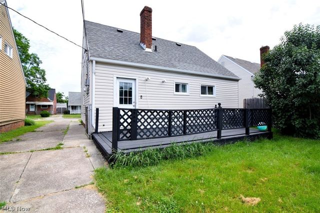 8115 Liberty Avenue, Parma, OH 44129