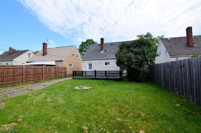 8115 Liberty Avenue, Parma, OH 44129