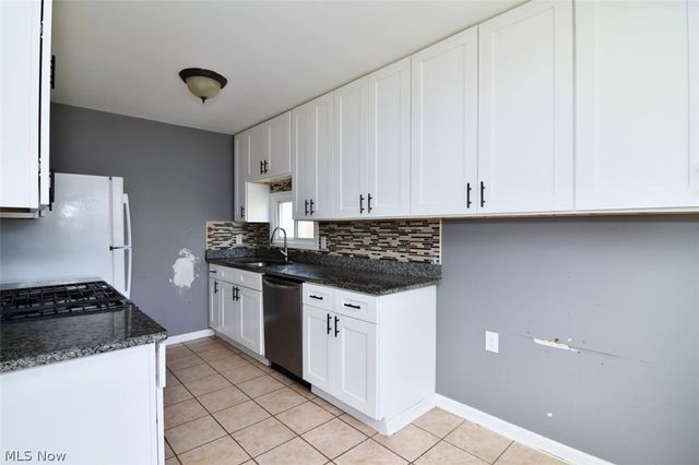 8115 Liberty Avenue, Parma, OH 44129