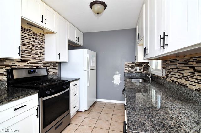 8115 Liberty Avenue, Parma, OH 44129