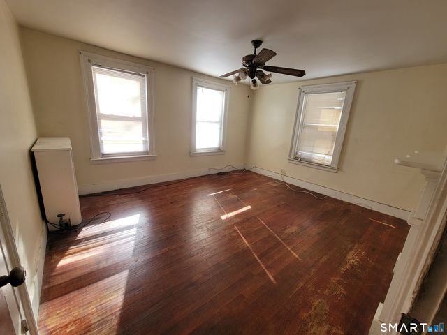 5 Oak Place, West Haven, CT 06516