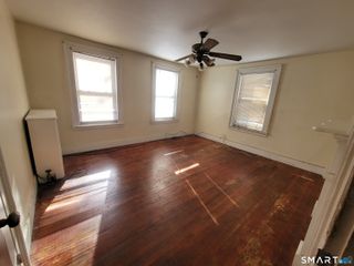 5 Oak Place, West Haven, CT 06516