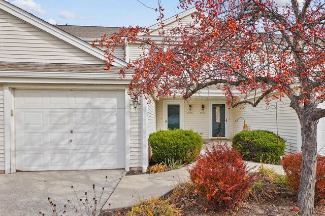 2133 E Broadway #B, Waukesha, WI 53186