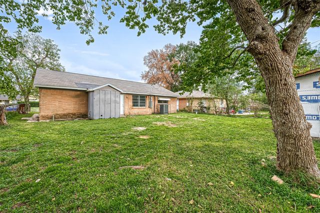 5646 Cedarburg Drive, Houston, TX 77048