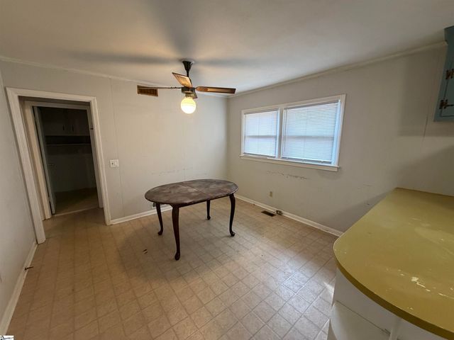 107 Looneybrook Drive, Fountain Inn, SC 29644