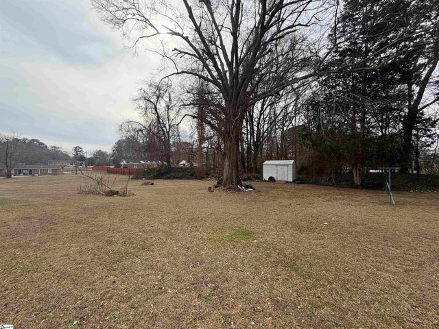 107 Looneybrook Drive, Fountain Inn, SC 29644