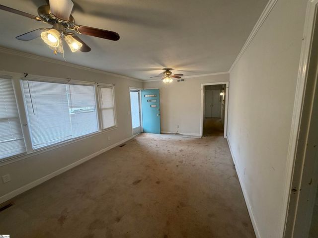 107 Looneybrook Drive, Fountain Inn, SC 29644