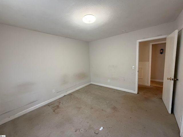 107 Looneybrook Drive, Fountain Inn, SC 29644