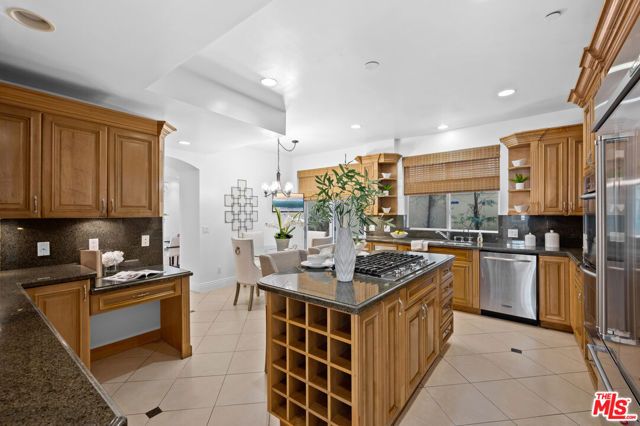 10935 Missouri Avenue B, Los Angeles, CA 90025