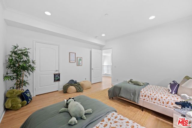 10935 Missouri Avenue B, Los Angeles, CA 90025