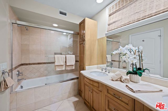 10935 Missouri Avenue B, Los Angeles, CA 90025