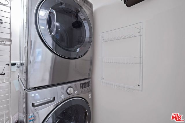 10935 Missouri Avenue B, Los Angeles, CA 90025