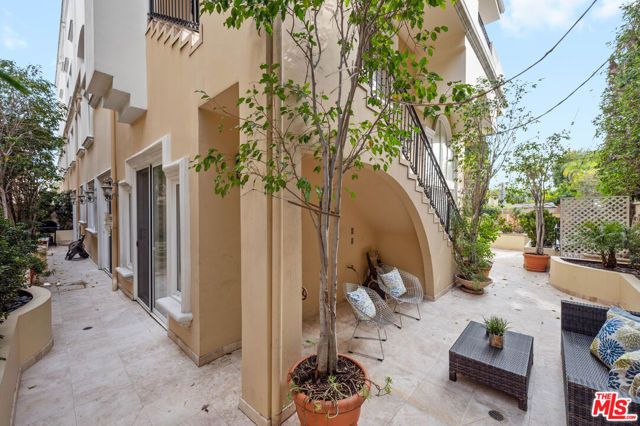 10935 Missouri Avenue B, Los Angeles, CA 90025