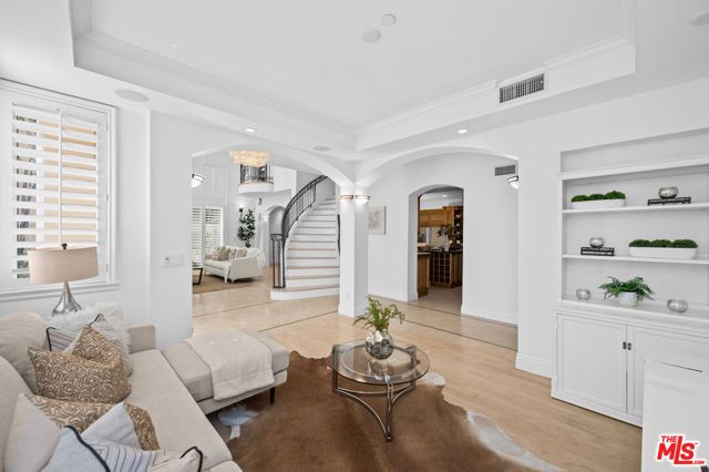 10935 Missouri Avenue B, Los Angeles, CA 90025