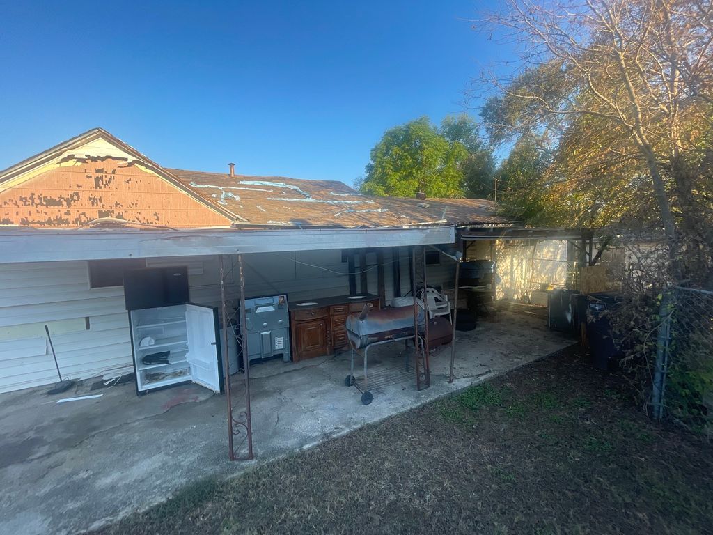 5433 Diaz Avenue, Fort Worth, TX 76107 — photo 4