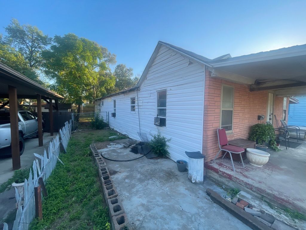 5433 Diaz Avenue, Fort Worth, TX 76107 — photo 5