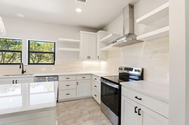 1615 Rocky Ridge Loop, Canyon Lake, TX 78133