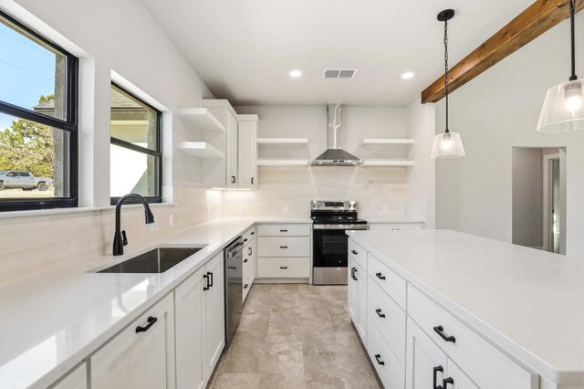 1615 Rocky Ridge Loop, Canyon Lake, TX 78133