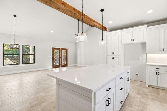 1615 Rocky Ridge Loop, Canyon Lake, TX 78133