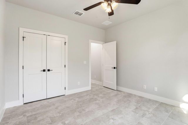 1615 Rocky Ridge Loop, Canyon Lake, TX 78133