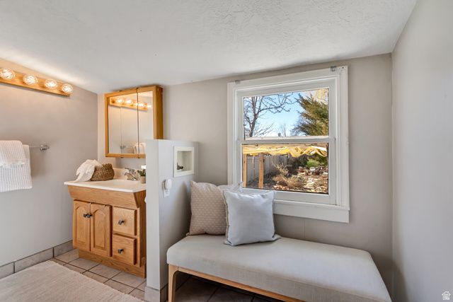 2006 S 300 E, Salt Lake City, UT 84115