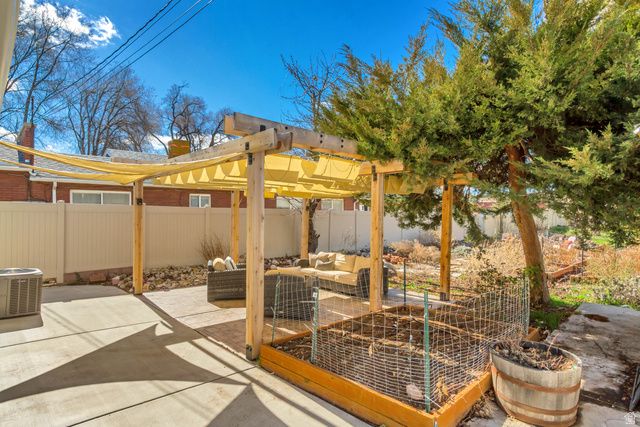 2006 S 300 E, Salt Lake City, UT 84115