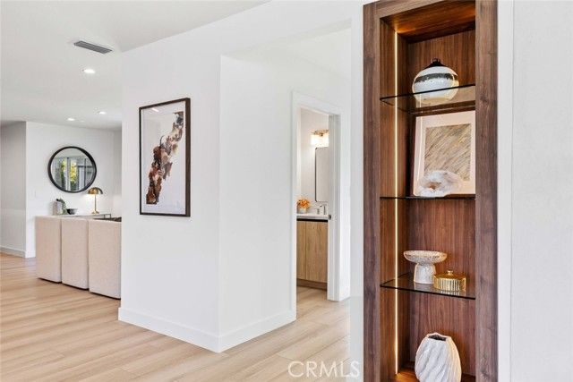 8372 Outland View Drive, Sun Valley (los Angeles), CA 91352