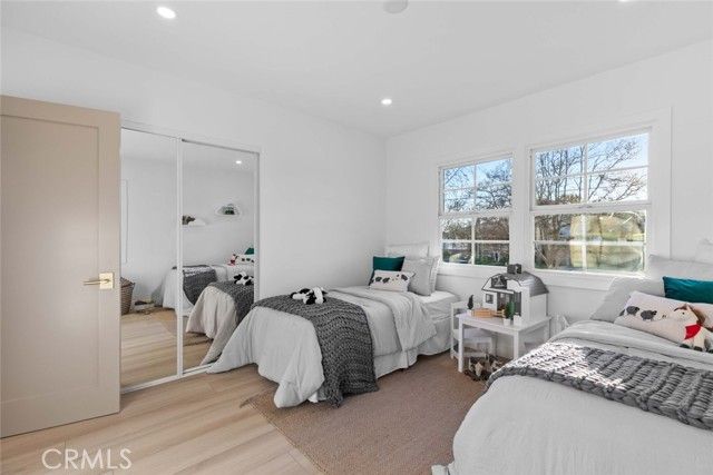 8372 Outland View Drive, Sun Valley (los Angeles), CA 91352