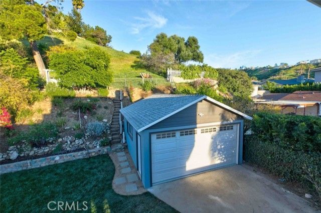 8372 Outland View Drive, Sun Valley (los Angeles), CA 91352