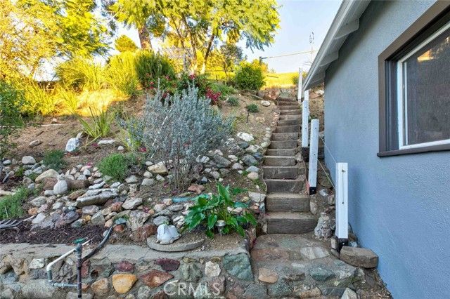 8372 Outland View Drive, Sun Valley (los Angeles), CA 91352