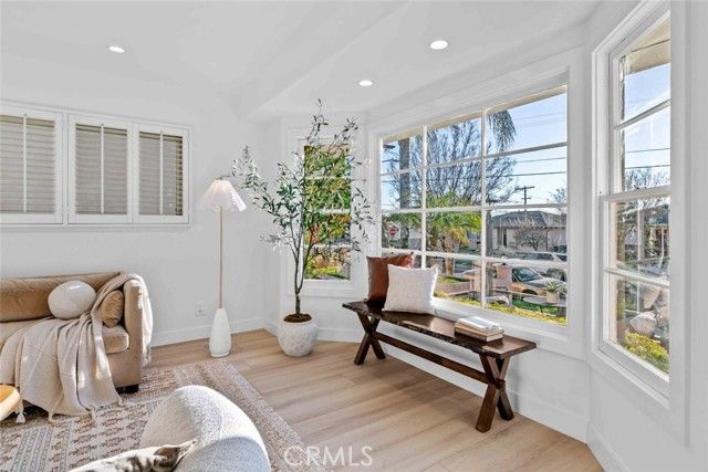 8372 Outland View Drive, Sun Valley (los Angeles), CA 91352