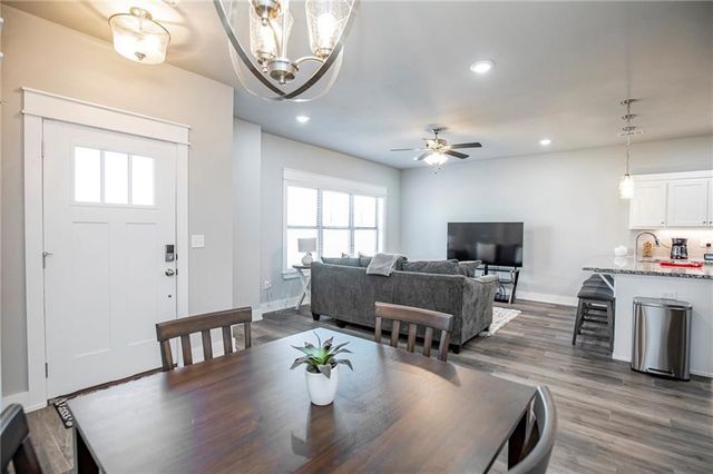 2578 N Ward Drive, Fayetteville, AR 72704